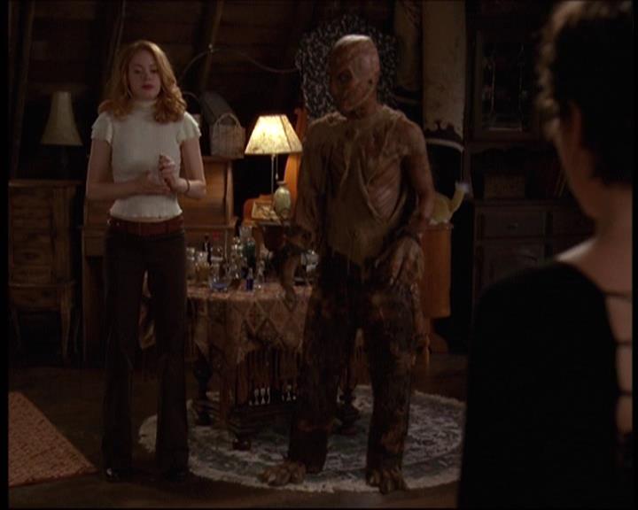 Charmed-Online-dot-609LittleMonsters1521.jpg Charmed-Online-dot-609LittleMonsters1521.jpg