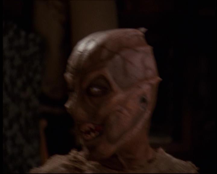 Charmed-Online-dot-609LittleMonsters1522.jpg Charmed-Online-dot-609LittleMonsters1522.jpg