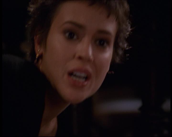 Charmed-Online-dot-609LittleMonsters1568.jpg Charmed-Online-dot-609LittleMonsters1568.jpg