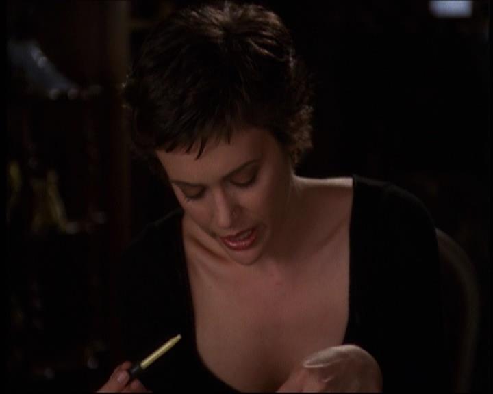 Charmed-Online-dot-609LittleMonsters1661.jpg Charmed-Online-dot-609LittleMonsters1661.jpg