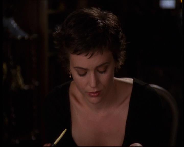 Charmed-Online-dot-609LittleMonsters1676.jpg Charmed-Online-dot-609LittleMonsters1676.jpg