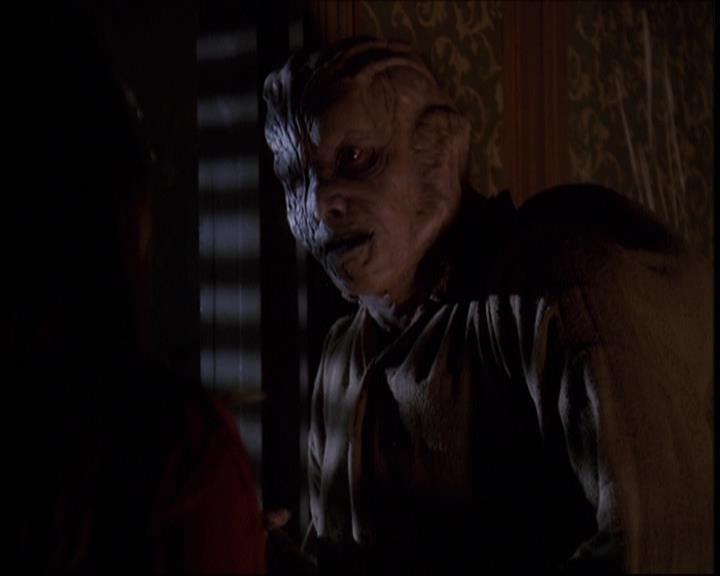 Charmed-Online-dot-609LittleMonsters1784.jpg