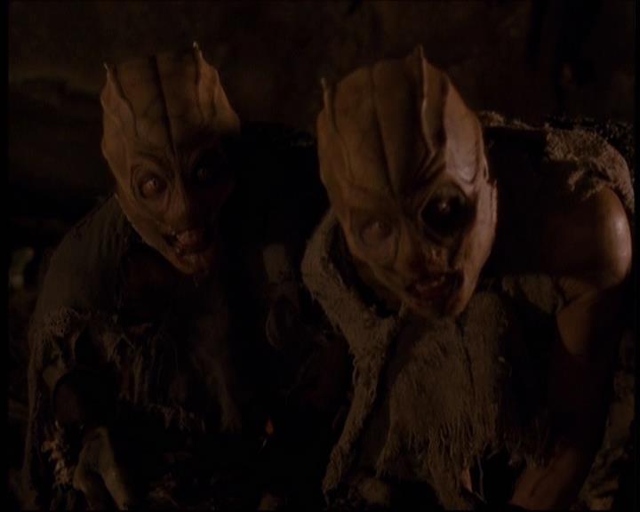 Charmed-Online-dot-609LittleMonsters1838.jpg Charmed-Online-dot-609LittleMonsters1838.jpg