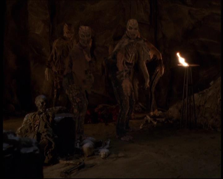 Charmed-Online-dot-609LittleMonsters1841.jpg Charmed-Online-dot-609LittleMonsters1841.jpg