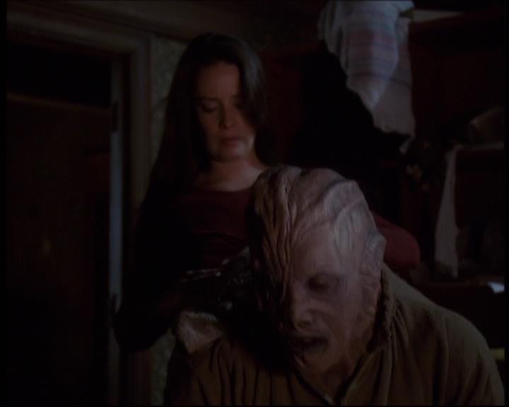 Charmed-Online-dot-609LittleMonsters1864.jpg