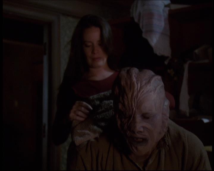 Charmed-Online-dot-609LittleMonsters1865.jpg Charmed-Online-dot-609LittleMonsters1865.jpg