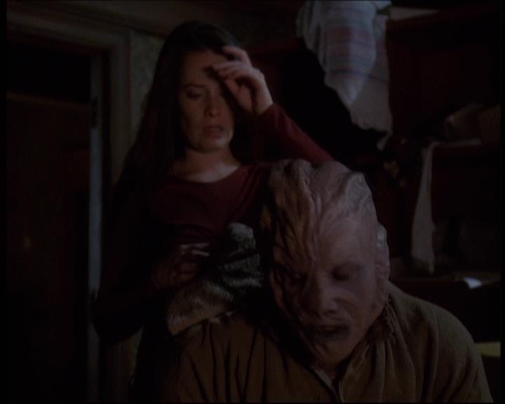 Charmed-Online-dot-609LittleMonsters1871.jpg