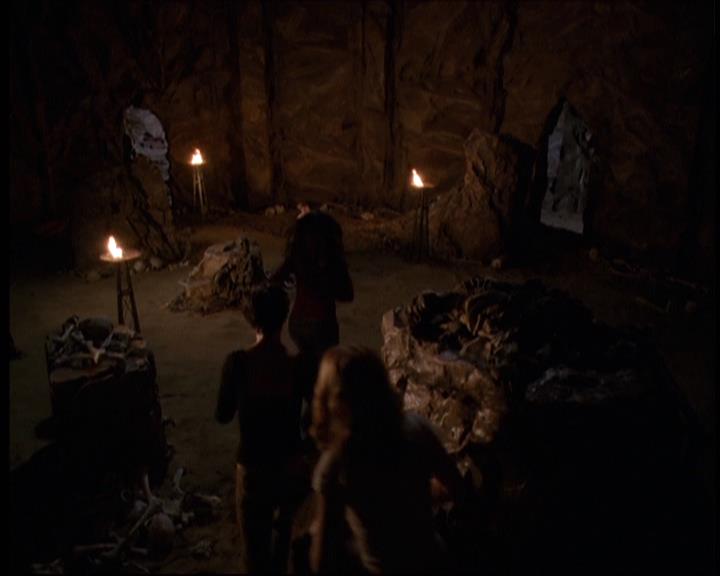 Charmed-Online-dot-609LittleMonsters2096.jpg Charmed-Online-dot-609LittleMonsters2096.jpg