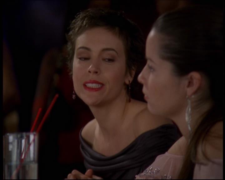 Charmed-Online-dot-610Chris-Crossed0056.jpg