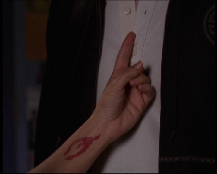 Charmed-Online-dot-610Chris-Crossed0153.jpg