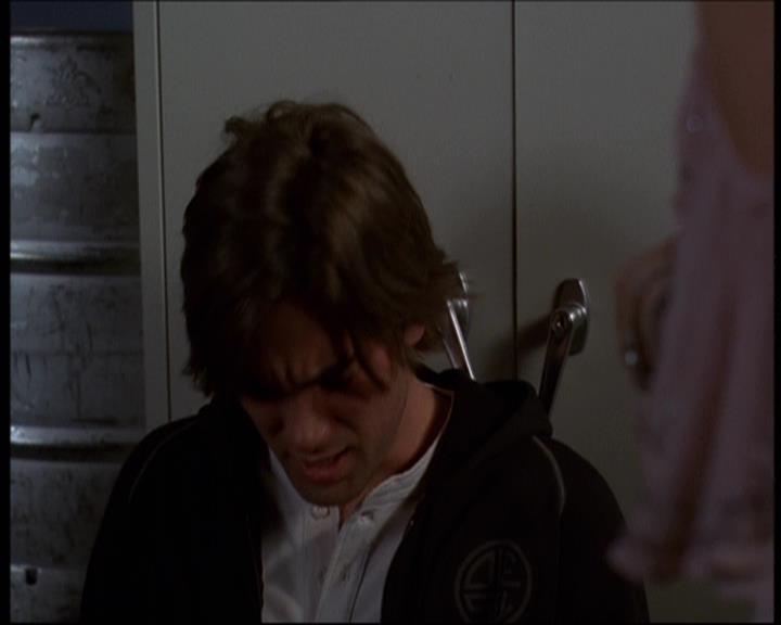 Charmed-Online-dot-610Chris-Crossed0174.jpg