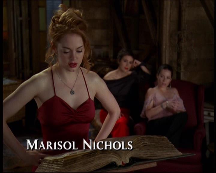 Charmed-Online-dot-610Chris-Crossed0255.jpg