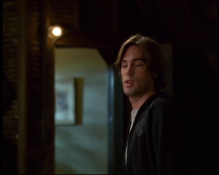 Charmed-Online-dot-610Chris-Crossed0286.jpg