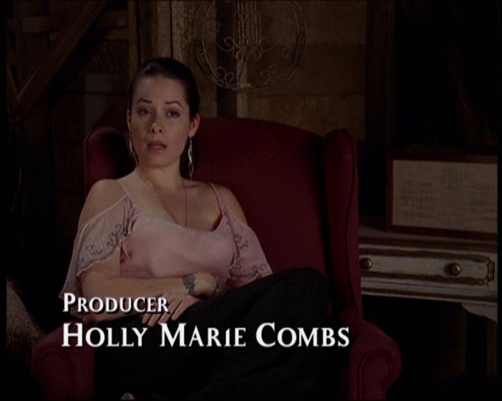 Charmed-Online-dot-610Chris-Crossed0318.jpg Charmed-Online-dot-610Chris-Crossed0318.jpg