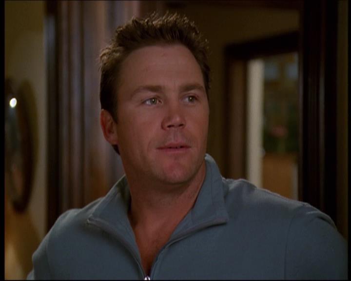 Charmed-Online-dot-610Chris-Crossed0350.jpg Charmed-Online-dot-610Chris-Crossed0350.jpg