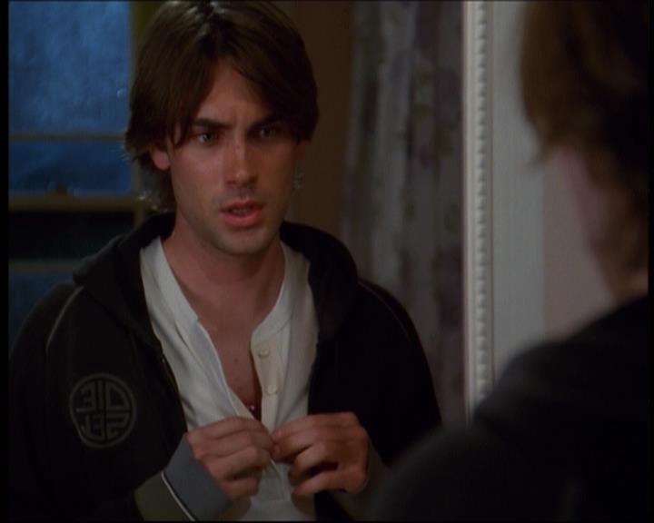 Charmed-Online-dot-610Chris-Crossed0387.jpg