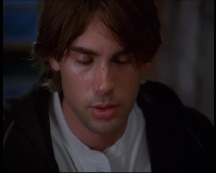 Charmed-Online-dot-610Chris-Crossed0494.jpg