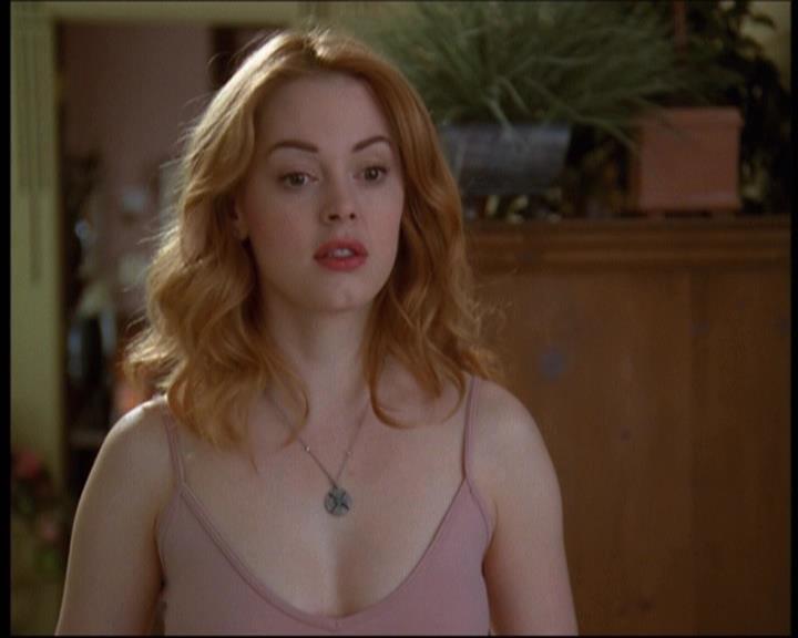 Charmed-Online-dot-610Chris-Crossed0599.jpg Charmed-Online-dot-610Chris-Crossed0599.jpg