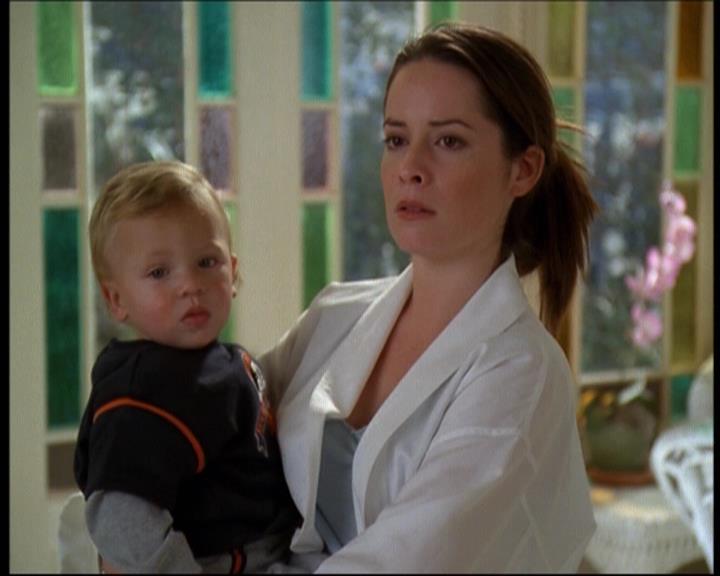 Charmed-Online-dot-610Chris-Crossed0683.jpg Charmed-Online-dot-610Chris-Crossed0683.jpg