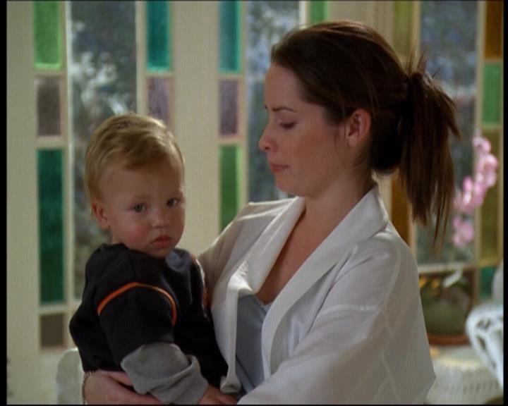 Charmed-Online-dot-610Chris-Crossed0689.jpg Charmed-Online-dot-610Chris-Crossed0689.jpg