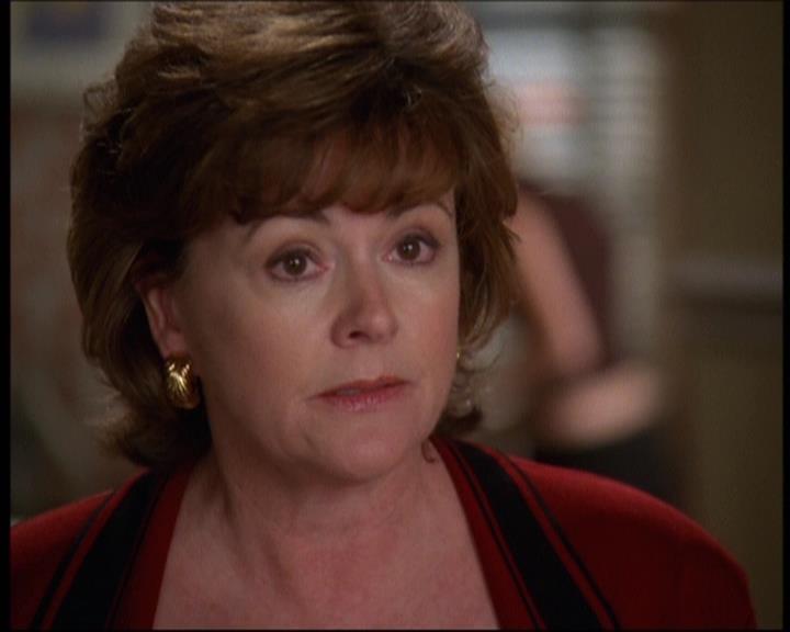 Charmed-Online-dot-610Chris-Crossed0731.jpg Charmed-Online-dot-610Chris-Crossed0731.jpg