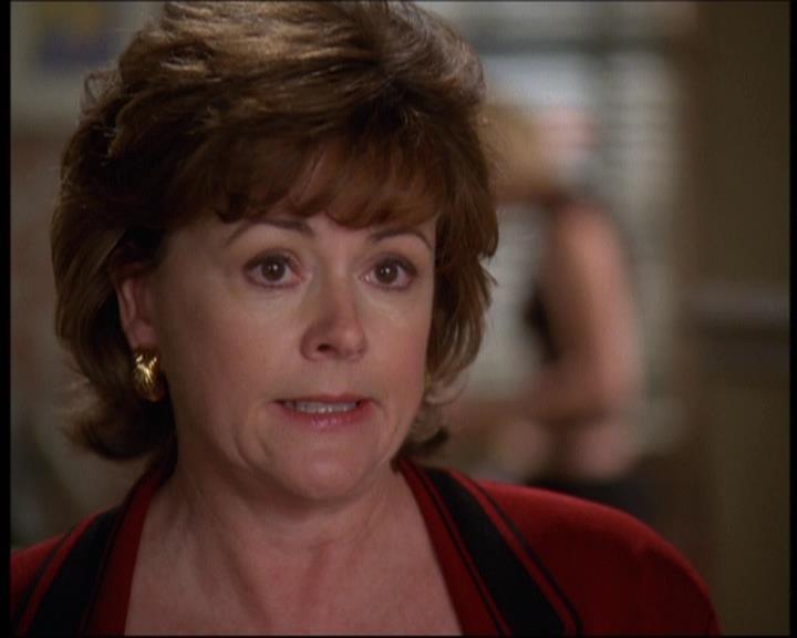 Charmed-Online-dot-610Chris-Crossed0746.jpg