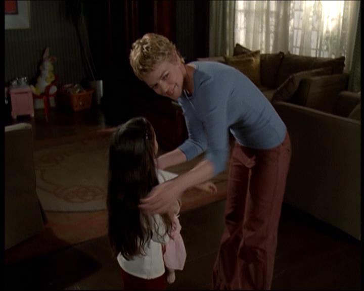 Charmed-Online-dot-610Chris-Crossed0789.jpg
