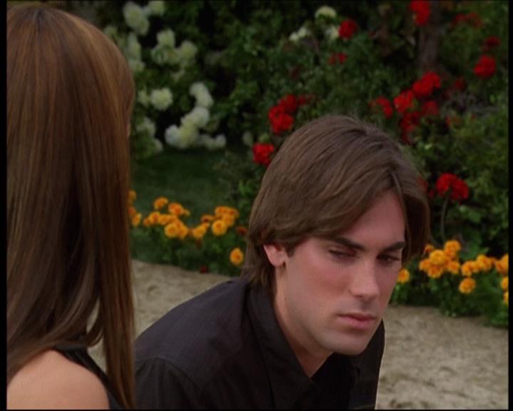 Charmed-Online-dot-610Chris-Crossed0847.jpg Charmed-Online-dot-610Chris-Crossed0847.jpg