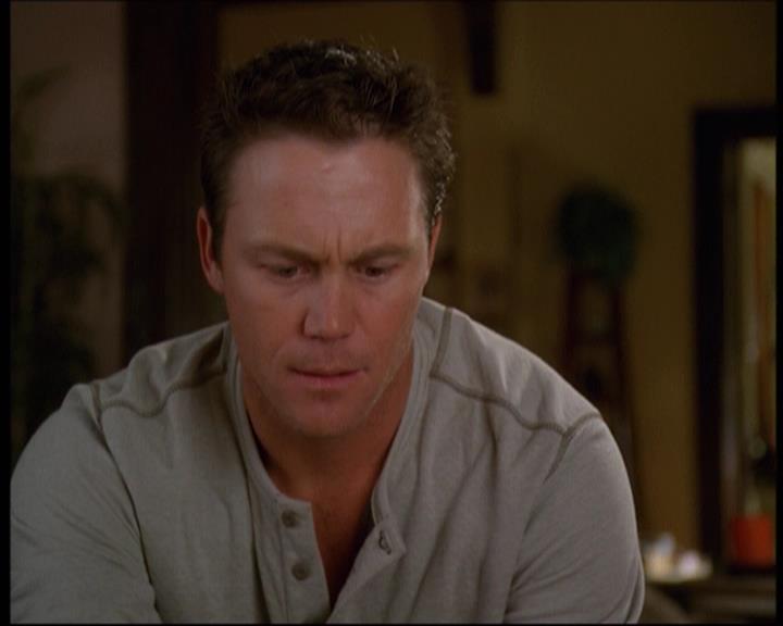 Charmed-Online-dot-610Chris-Crossed0932.jpg