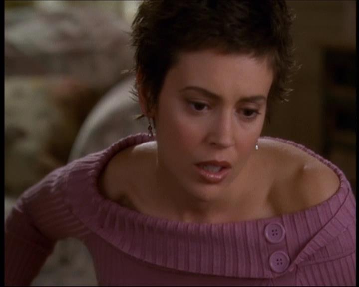 Charmed-Online-dot-610Chris-Crossed0955.jpg Charmed-Online-dot-610Chris-Crossed0955.jpg