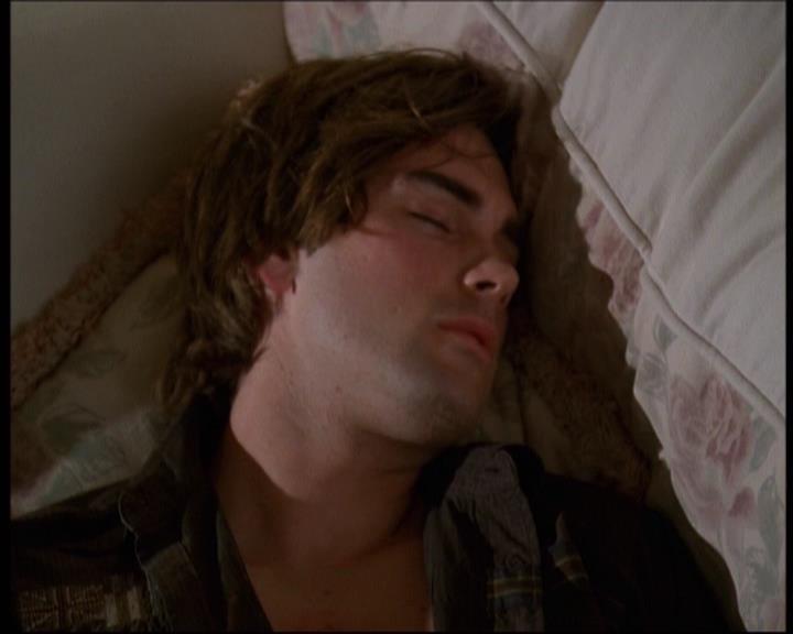 Charmed-Online-dot-610Chris-Crossed0999.jpg