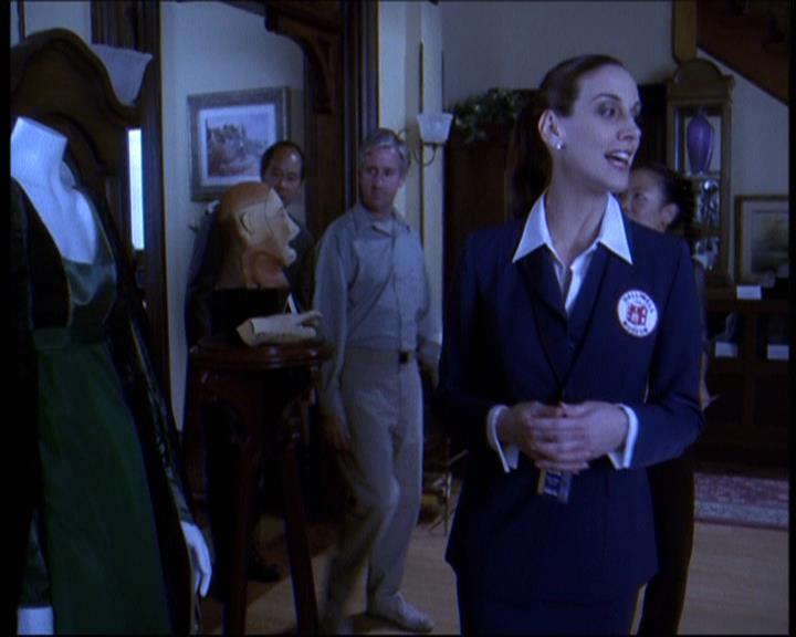 Charmed-Online-dot-610Chris-Crossed1029.jpg