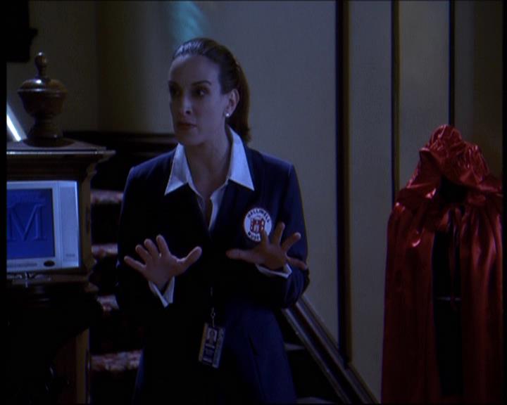 Charmed-Online-dot-610Chris-Crossed1047.jpg