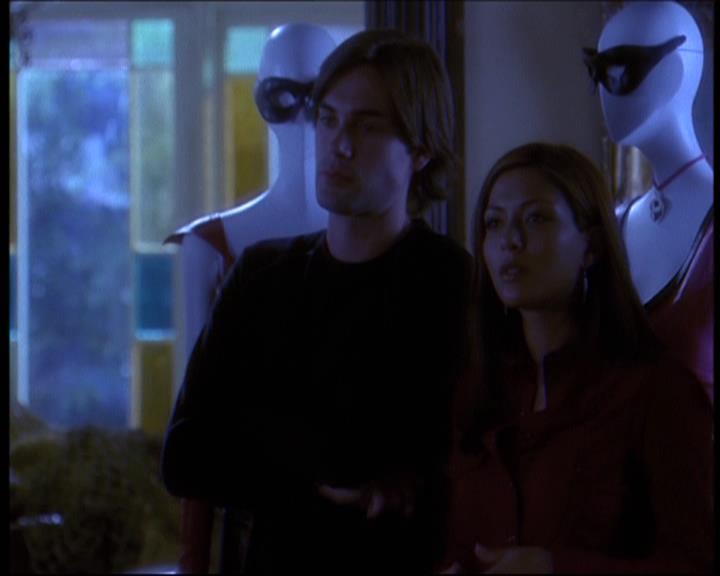Charmed-Online-dot-610Chris-Crossed1049.jpg