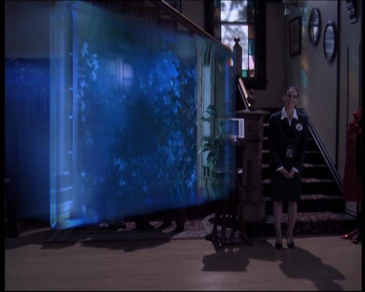 Charmed-Online-dot-610Chris-Crossed1071.jpg Charmed-Online-dot-610Chris-Crossed1071.jpg