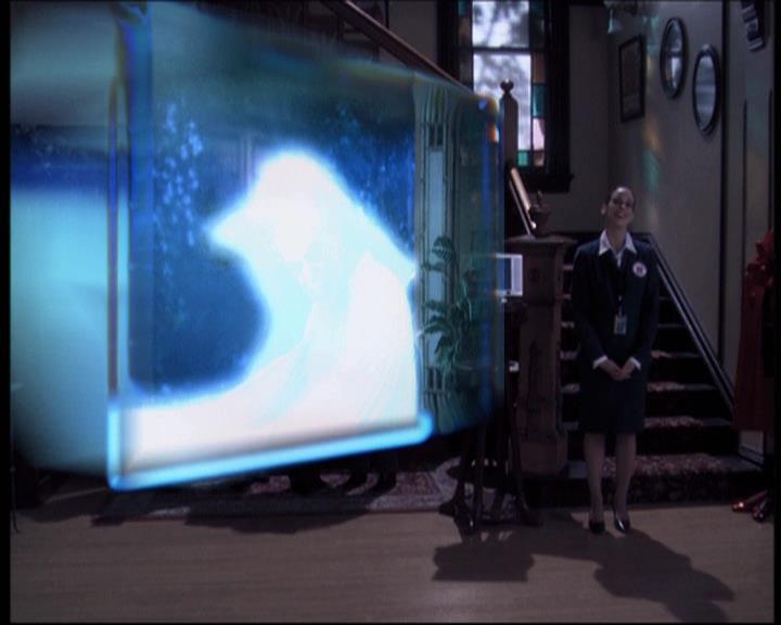 Charmed-Online-dot-610Chris-Crossed1072.jpg Charmed-Online-dot-610Chris-Crossed1072.jpg