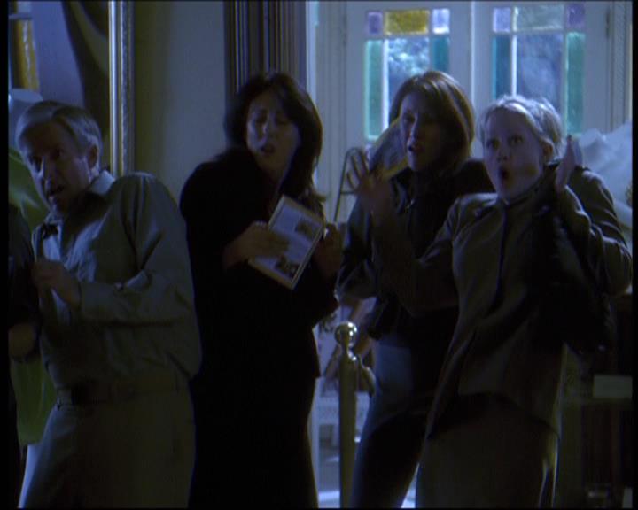 Charmed-Online-dot-610Chris-Crossed1073.jpg