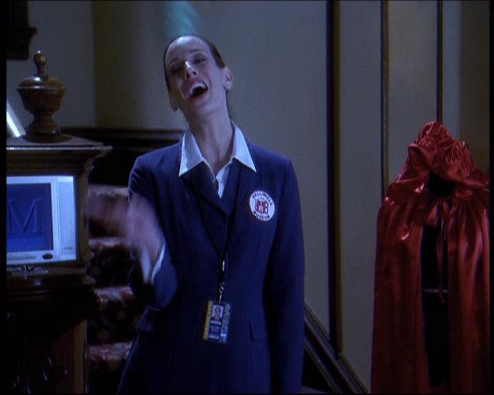 Charmed-Online-dot-610Chris-Crossed1078.jpg