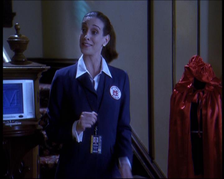 Charmed-Online-dot-610Chris-Crossed1083.jpg Charmed-Online-dot-610Chris-Crossed1083.jpg