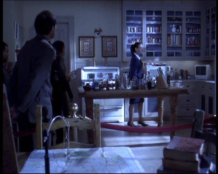 Charmed-Online-dot-610Chris-Crossed1090.jpg