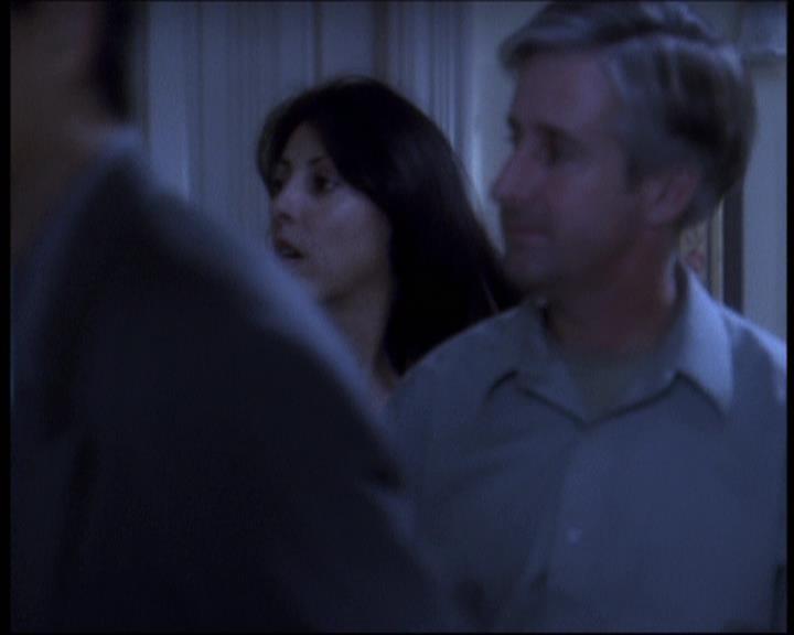 Charmed-Online-dot-610Chris-Crossed1096.jpg Charmed-Online-dot-610Chris-Crossed1096.jpg