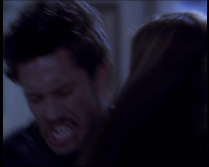 Charmed-Online-dot-610Chris-Crossed1113.jpg Charmed-Online-dot-610Chris-Crossed1113.jpg