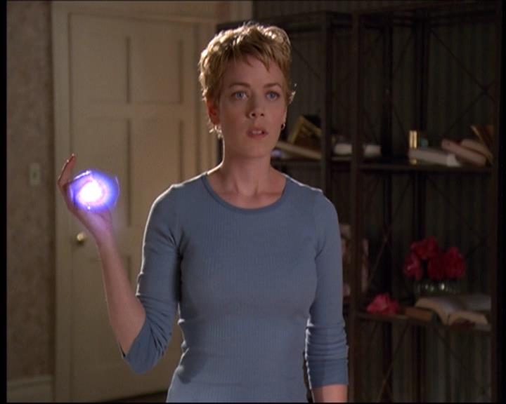 Charmed-Online-dot-610Chris-Crossed1199.jpg Charmed-Online-dot-610Chris-Crossed1199.jpg