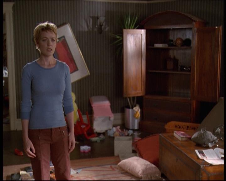 Charmed-Online-dot-610Chris-Crossed1258.jpg