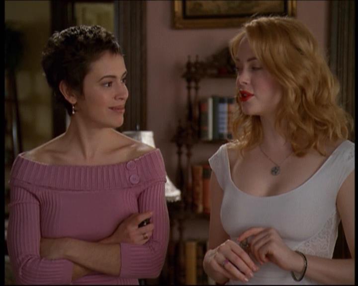 Charmed-Online-dot-610Chris-Crossed1291.jpg