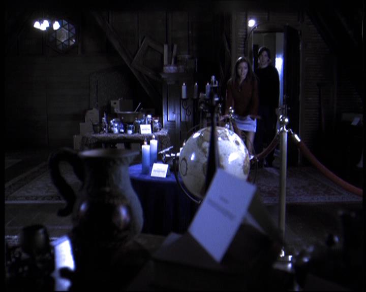 Charmed-Online-dot-610Chris-Crossed1322.jpg