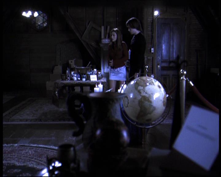 Charmed-Online-dot-610Chris-Crossed1331.jpg