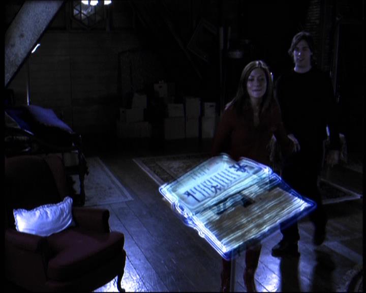 Charmed-Online-dot-610Chris-Crossed1368.jpg Charmed-Online-dot-610Chris-Crossed1368.jpg