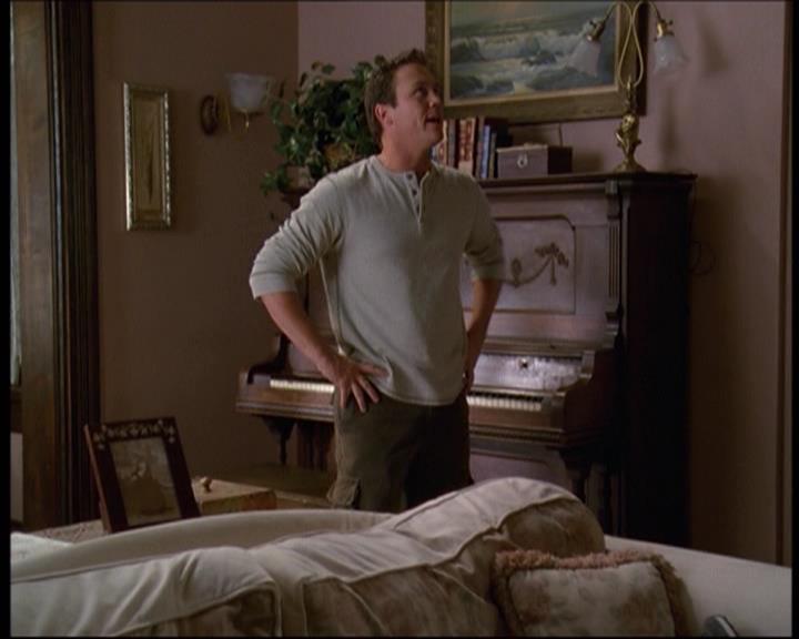 Charmed-Online-dot-610Chris-Crossed1401.jpg
