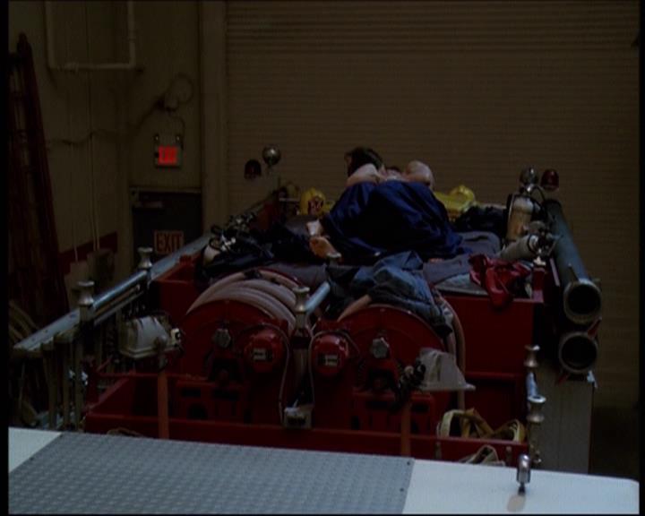 Charmed-Online-dot-610Chris-Crossed1443.jpg Charmed-Online-dot-610Chris-Crossed1443.jpg